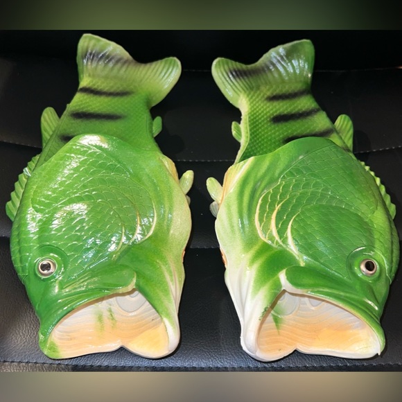 CODDIES FISH FLIP FLOPS - Picture 1 of 6